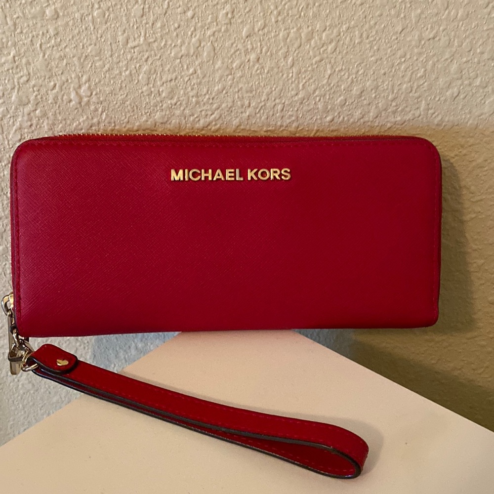 Michael Kors Jet Set Travel Continental Wallet